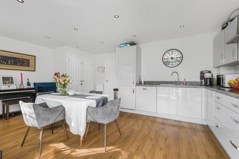 4 bedroom detached house for sale, Manor Road, Newent GL18