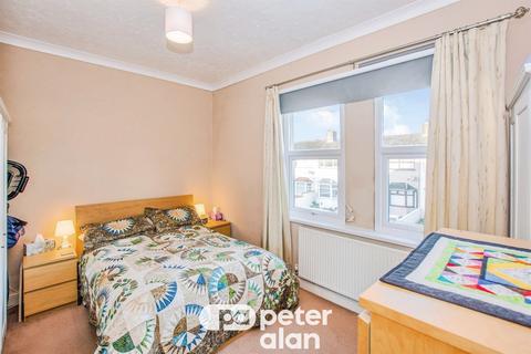 3 bedroom terraced house for sale, Barthropp Street, Newport