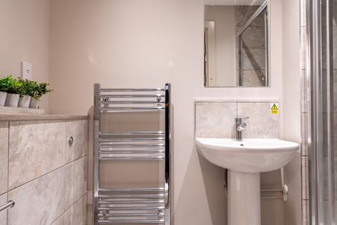 undefined, Gloucester Road, Bristol BS7