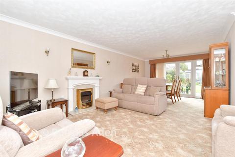 3 bedroom semi-detached house for sale, Charlotte Avenue, Wickford SS12