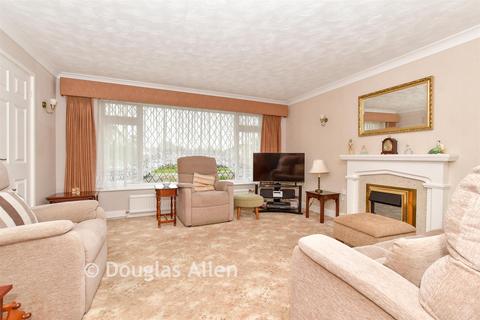 3 bedroom semi-detached house for sale, Charlotte Avenue, Wickford SS12