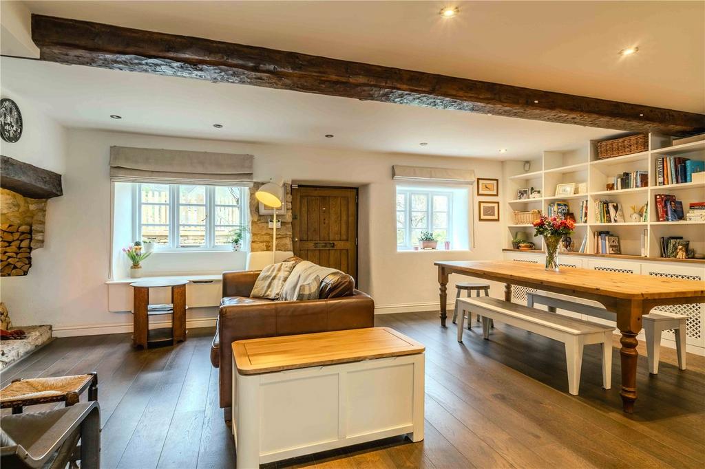 Sitting/Dining Room