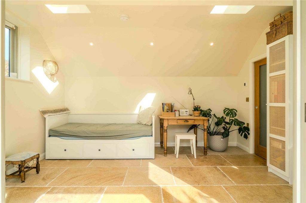 Bedroom/Annexe