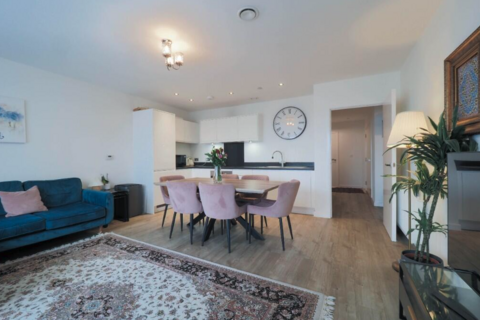 2 bedroom flat to rent, Westmoreland Road, London NW9