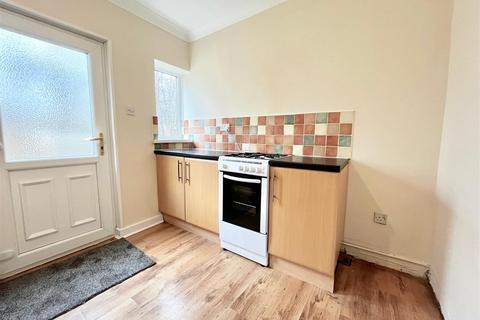 undefined, Rose Street, Teams, Gateshead