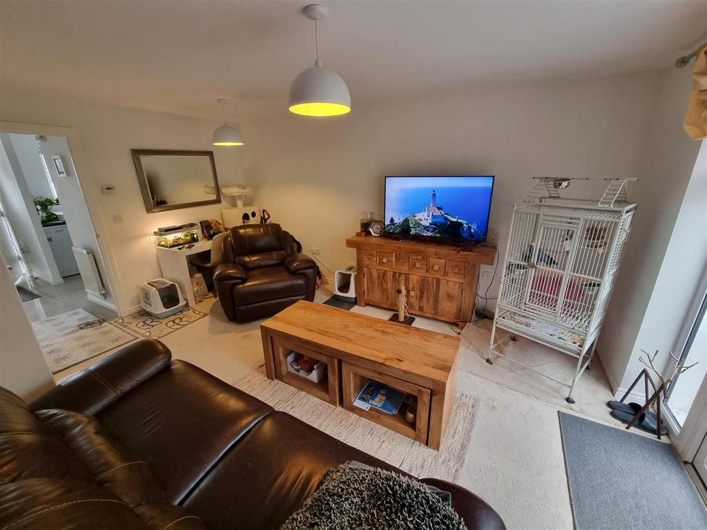 Sitting room (2).jpg