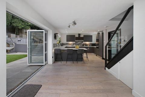 5 bedroom detached house for sale, Howard Court, Teignmouth, TQ14