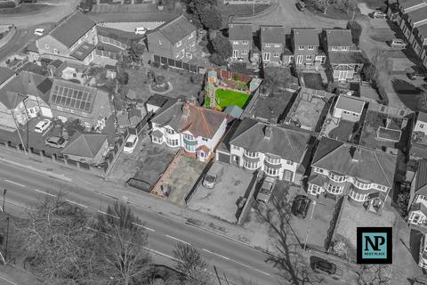 3 bedroom semi-detached house for sale, Watling Street, Two Gates, B77