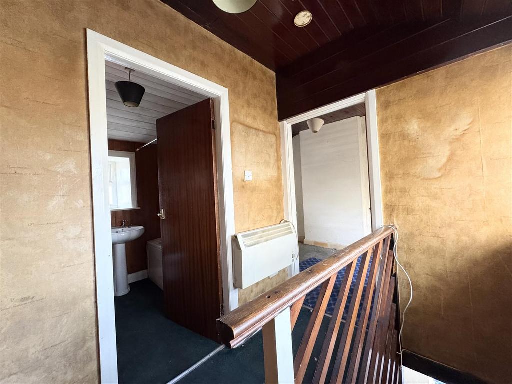 First floor landing