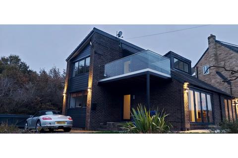 3 bedroom detached house for sale, Foxroyd Lane, Thornhill, WF12