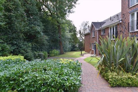 2 bedroom flat for sale, Cross Farm Road, Birmingham B17