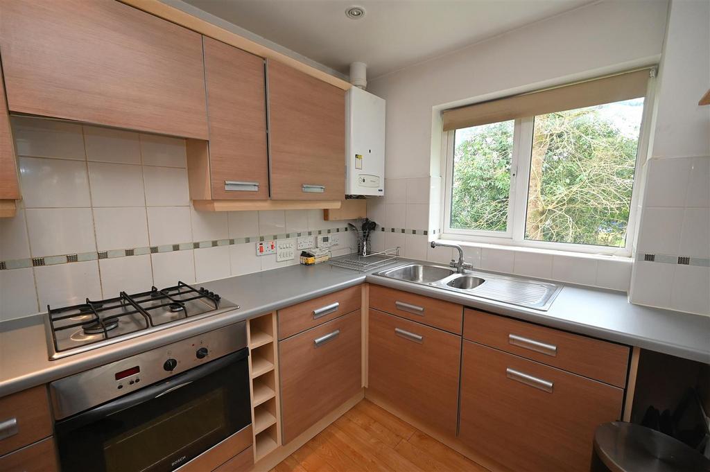 Kitchen1.JPG