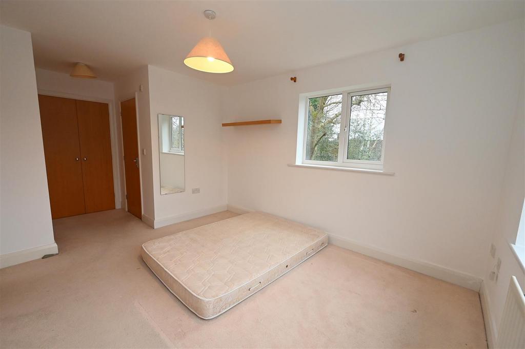 Bedroom1.1.JPG