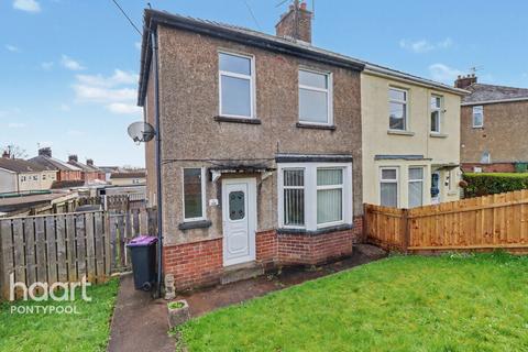 Hawthorn Road, Pontypool