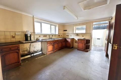 3 bedroom detached house for sale, 21 Manley Close, Tonyrefail, Porth, Mid Glamorgan, CF39 8NS
