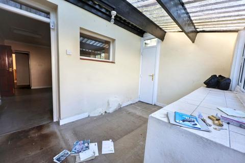 3 bedroom detached house for sale, 21 Manley Close, Tonyrefail, Porth, Mid Glamorgan, CF39 8NS