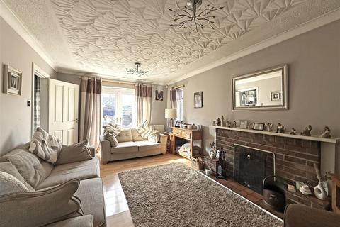 3 bedroom detached house for sale, Malt Rise, Crew Green, Shrewsbury