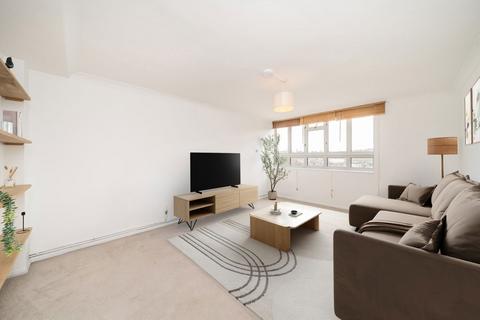 3 bedroom flat for sale, Overhill Road, London SE22