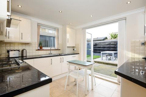 undefined, Amott Road, Peckham Rye, London, SE15