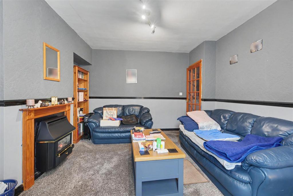 Lounge 2.jpeg