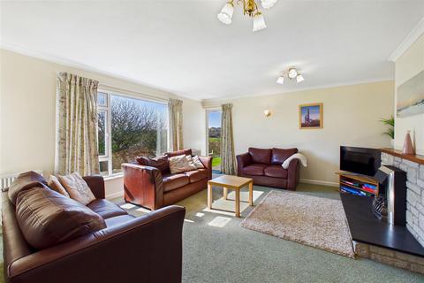 3 bedroom detached bungalow for sale, Newquay TR8