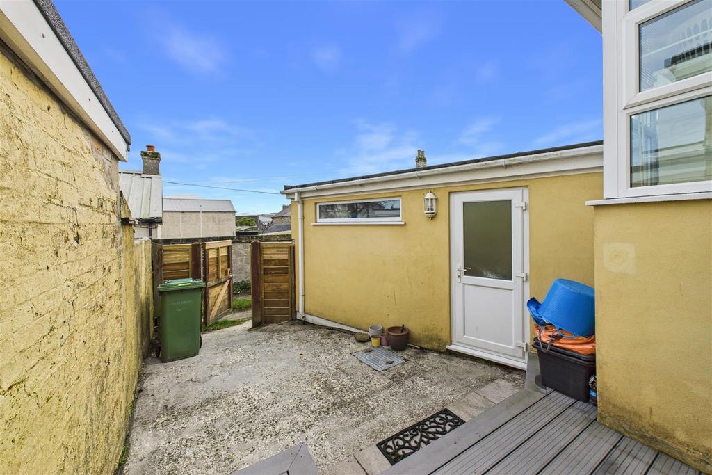 Rear Garden/Courtyard