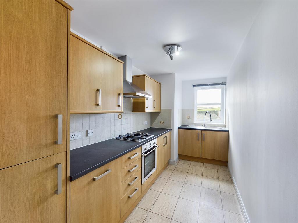 2 Pentire Mews Kitchen