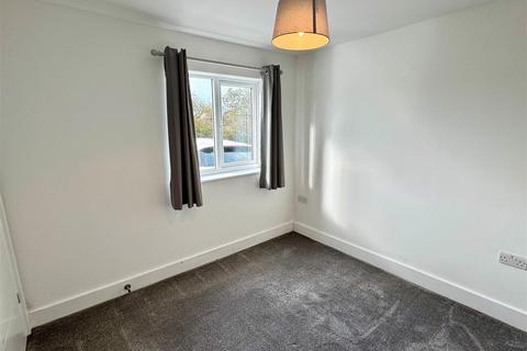 undefined, Carloggas, St Mawgan TR8