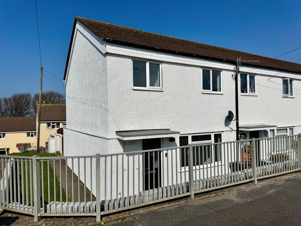 104 Calshot Close