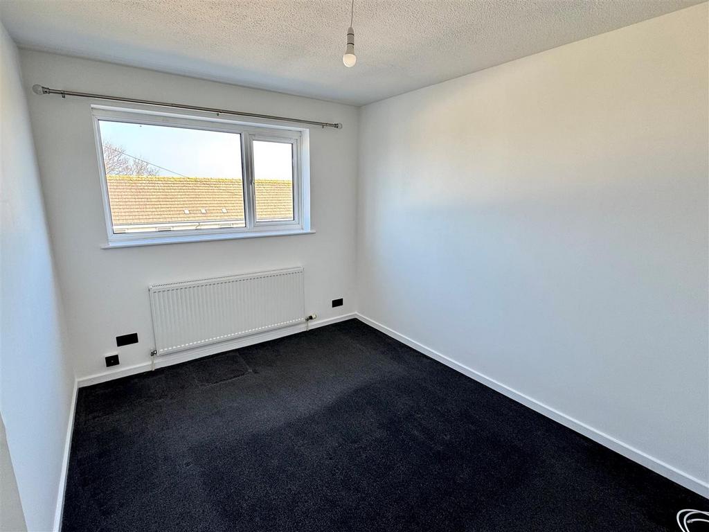 104 Calshot Close Bedroom 1