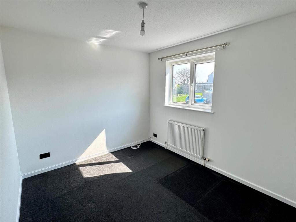 104 Calshot Close Bedroom 2