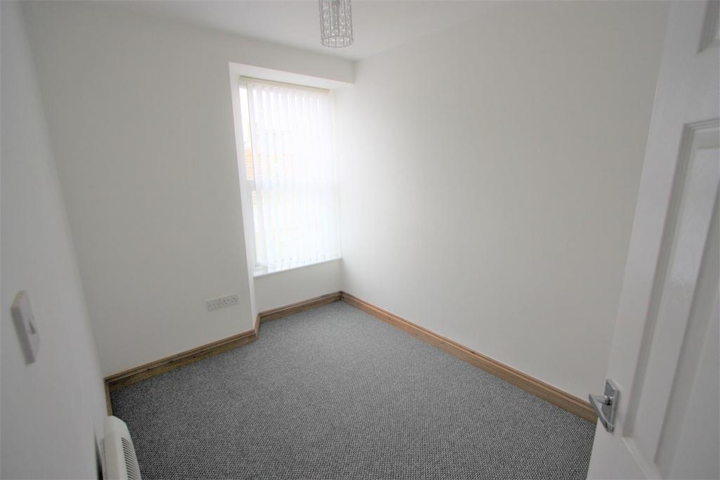Flat 4, 2 Trevose Avenue Bedroom 2