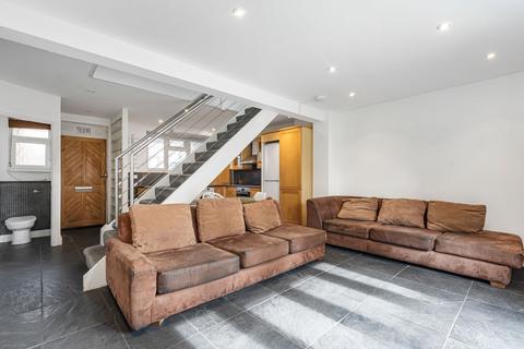 3 bedroom house to rent, Trott Street, London, SW11
