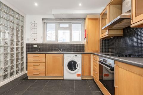 3 bedroom house to rent, Trott Street, London, SW11