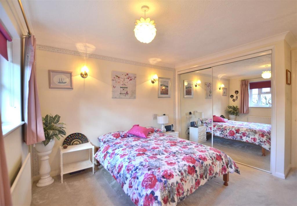 Bedroom One 1.JPG