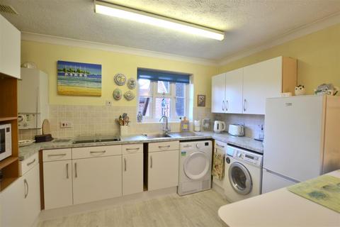 2 bedroom apartment for sale, Primrose Walk, Fleet GU51