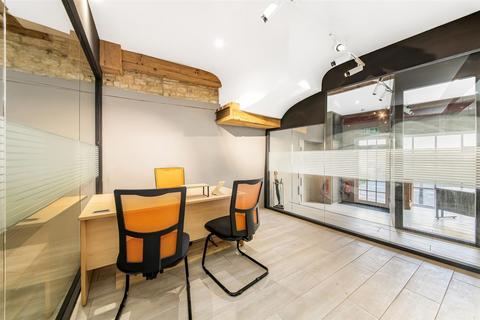 End of terrace house to rent, 43 Oxford Street, Woodstock, OX20