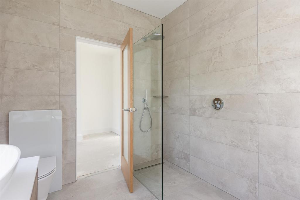 Bedroom 2 En Suite