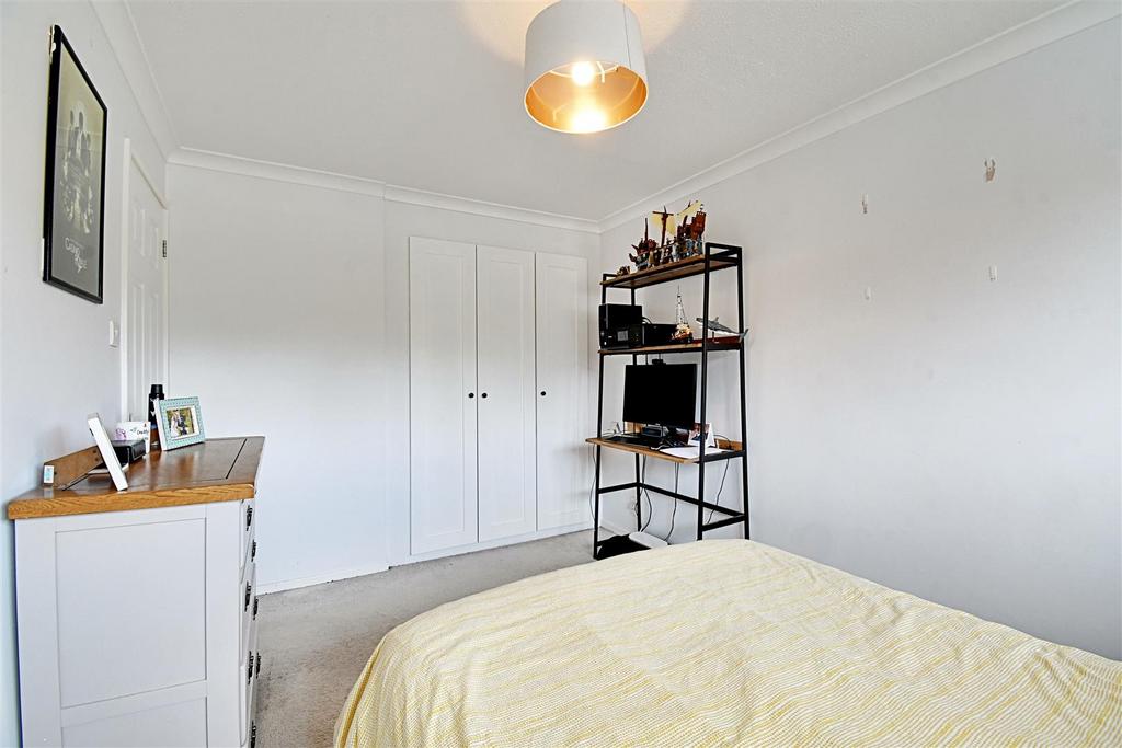 Bedroom 1 2.jpg