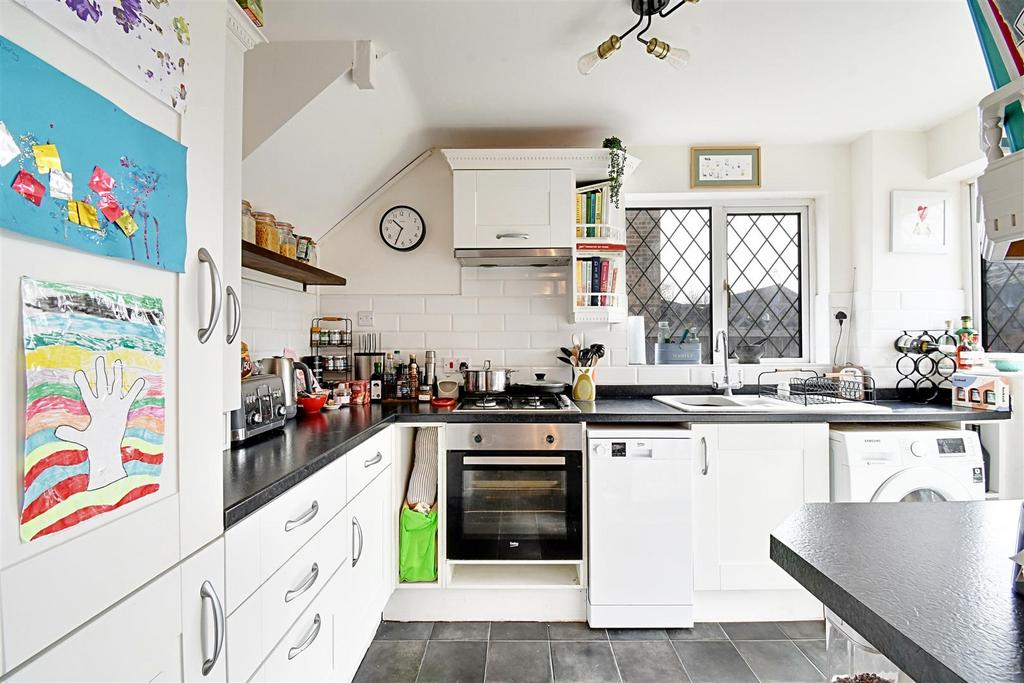 Kitchen 3.jpg