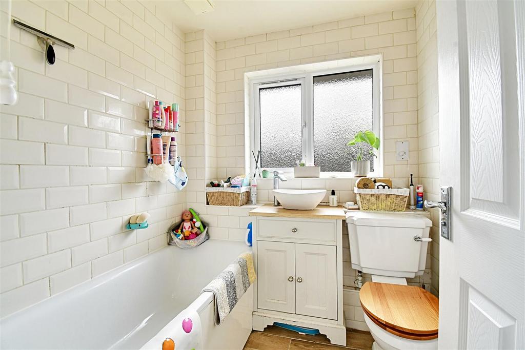 Bathroom.jpg