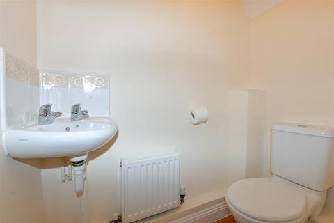 2 bedroom terraced house to rent, Moravia Close, Bridgwater TA6