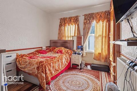 2 bedroom flat for sale, Bloxhall Road, London