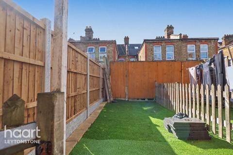 2 bedroom flat for sale, Bloxhall Road, London