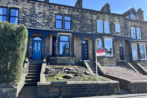 3 bedroom terraced house to rent, Huddersfield Road, Wyke