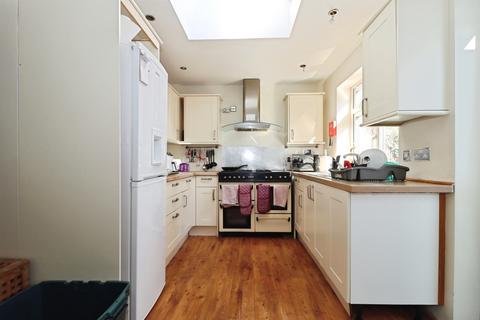 4 bedroom end of terrace house for sale, Church Road, Kingswood, Bristol