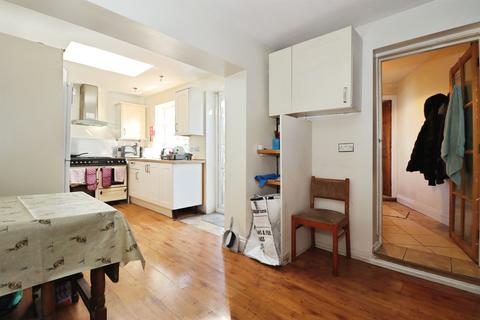 4 bedroom end of terrace house for sale, Church Road, Kingswood, Bristol