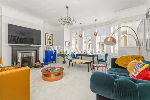 3 bedroom apartment for sale, The Mall, London, N14