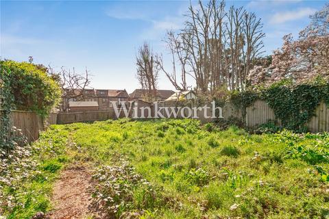 3 bedroom apartment for sale, The Mall, London, N14