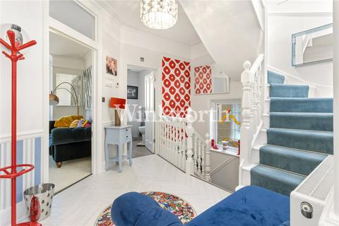 3 bedroom apartment for sale, The Mall, London, N14